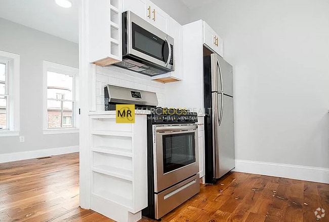 Building Photo - 140 Chelsea St Unit 3 Rental