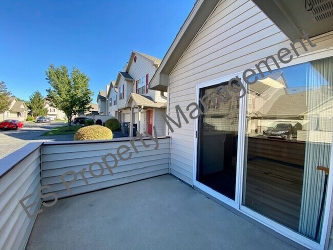 Photo - Lovely 3 Bedroom 2 Bathroom Ranch Condo wi...