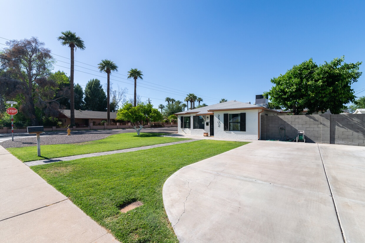 Photo - 2302 E Whitton Ave (Phoenix, AZ)