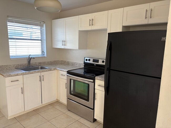 Photo - 370 SW 1st St Unidad 370