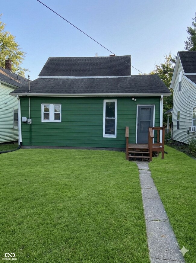 Photo - 510 W 5th St