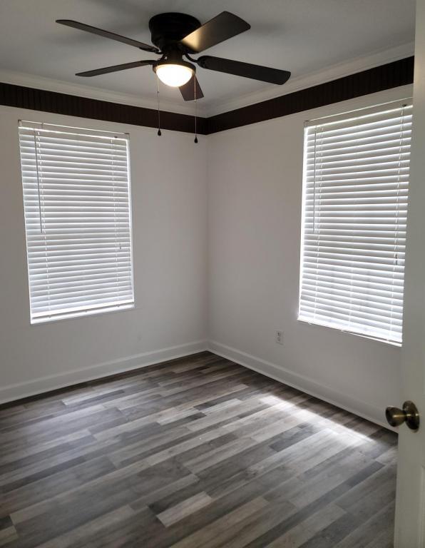 Photo - 18499 Shady Side Dr