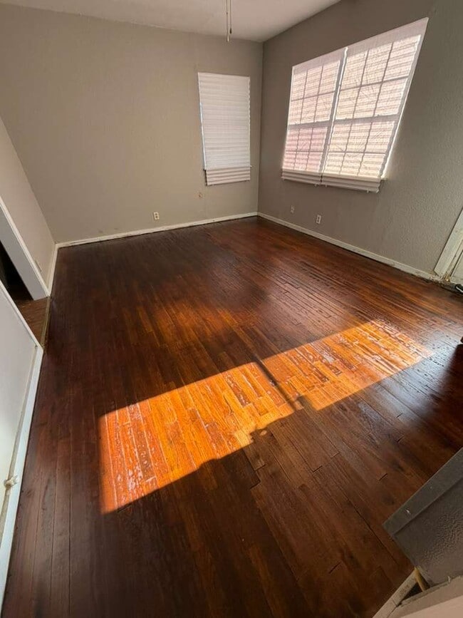 Photo - 311 N Prospect St