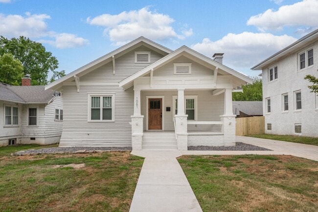 Building Photo - Available now! Rental
