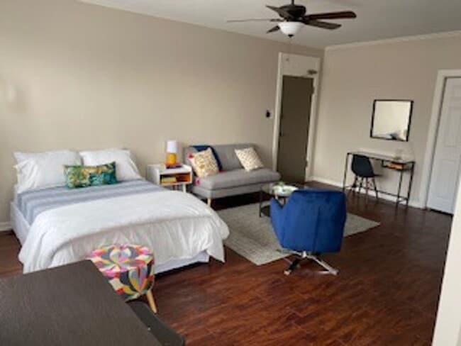 Jeffery Parkway Apartments