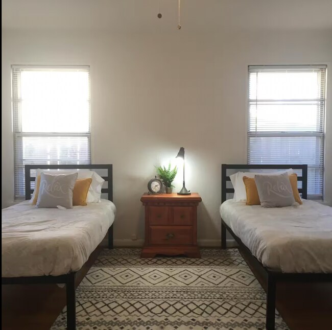 Photo - 1710 Elmwood Blvd