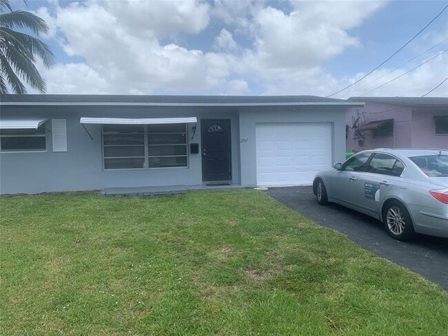 Photo - 2761 NW 69th Ave Casa