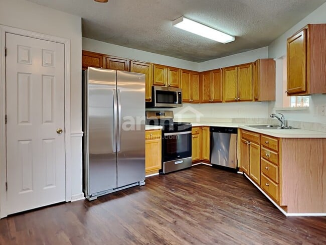 Photo - 4238 Zephyrhills Dr