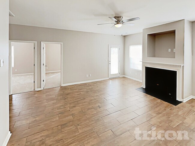 Photo - 2116 Lauren Woods Dr