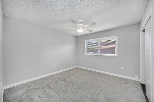 Photo - 2301 E Sligh Ave Apartamento Unidad 17