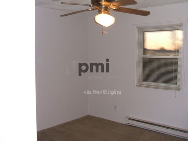 Photo - 465 E Main St Unidad 2