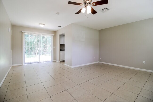 Photo - 431 Muskegon Ave