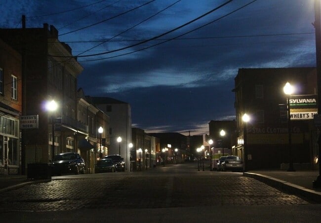 Building Photo - 101 N 2nd St