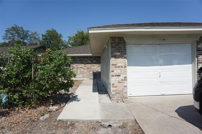 Photo - 1913 Normal Park Dr