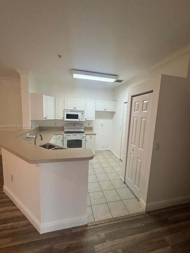 Photo - 4600 SW 160th Ave Unit 627