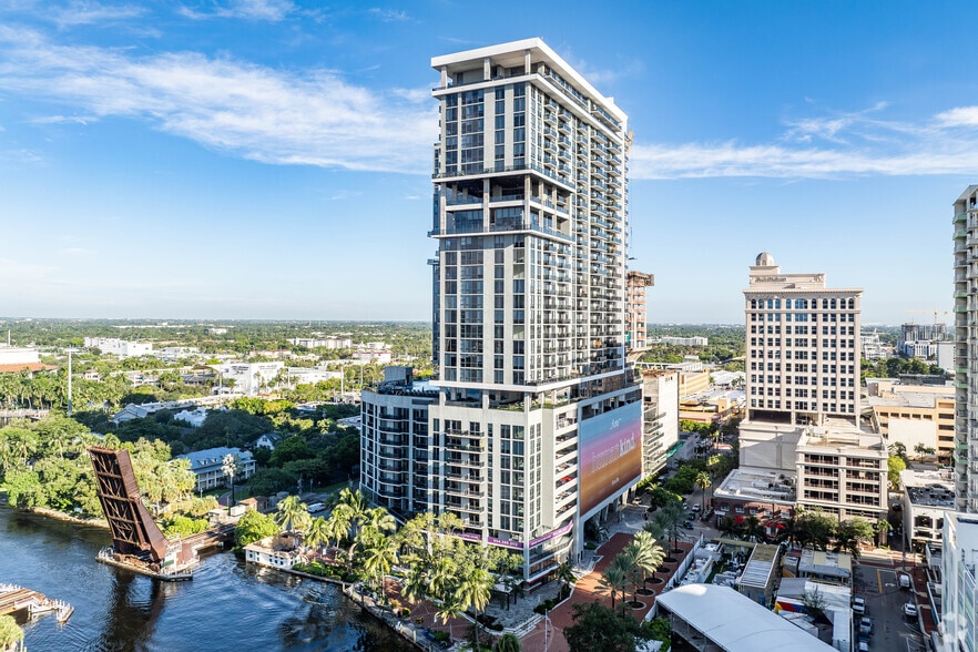 Flow Fort Lauderdale Building Exterior