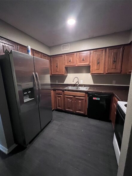 Photo - 734 Lariat Ln