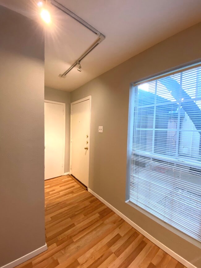 Photo - 4314 Travis St Unit #108