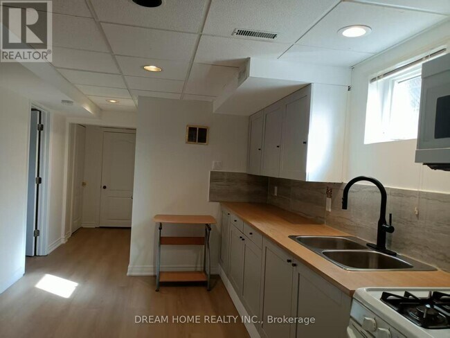 Photo - 3 Salt Creek Ave