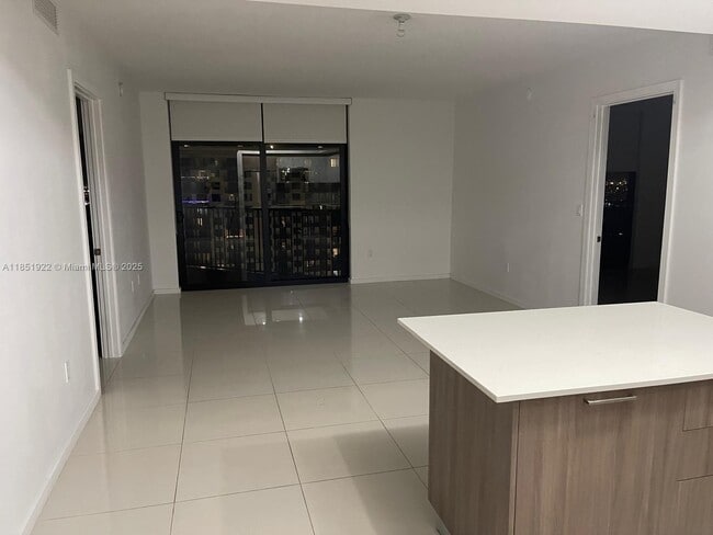 Building Photo - 5252 NW 85th Ave Unit 1809 Rental