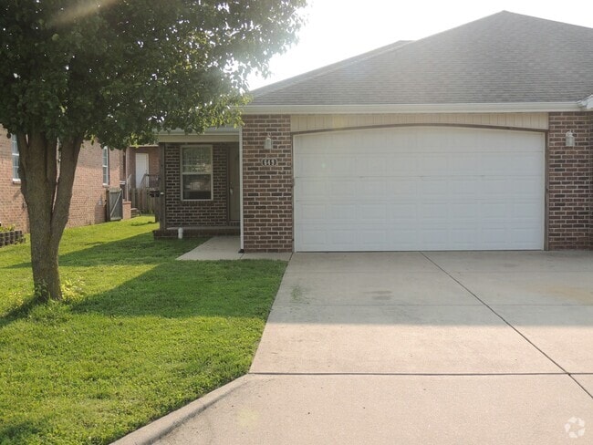Building Photo - 649 Rilynn Ave Rental