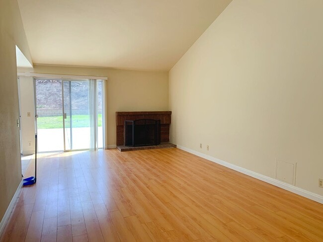 Family room - 2546 Cranberry Ln