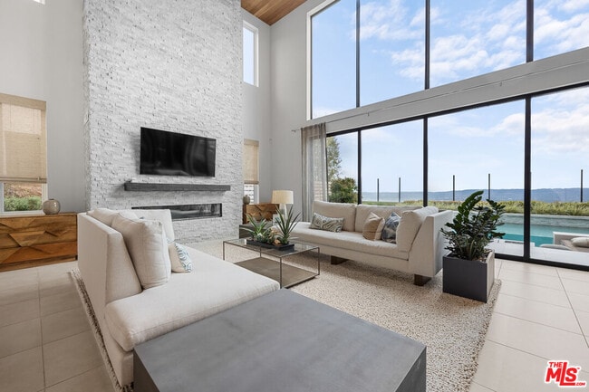 Photo - 20378 Marlow Ln