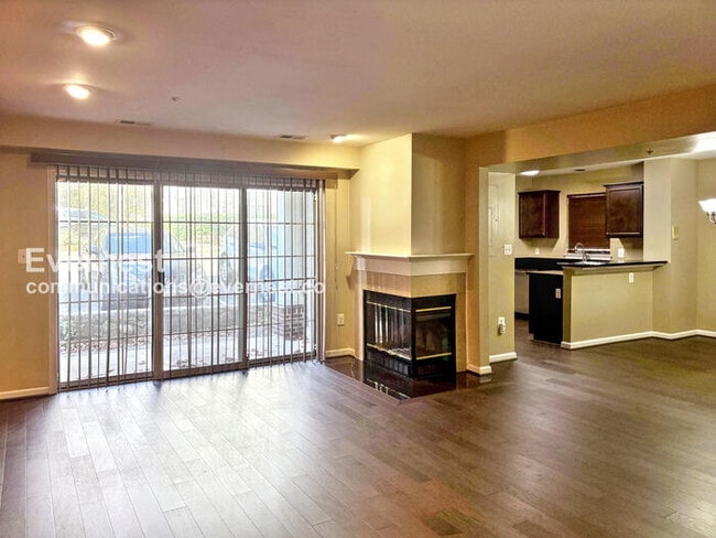 Photo - 104 Kendrick Pl Unidad Apartment 18
