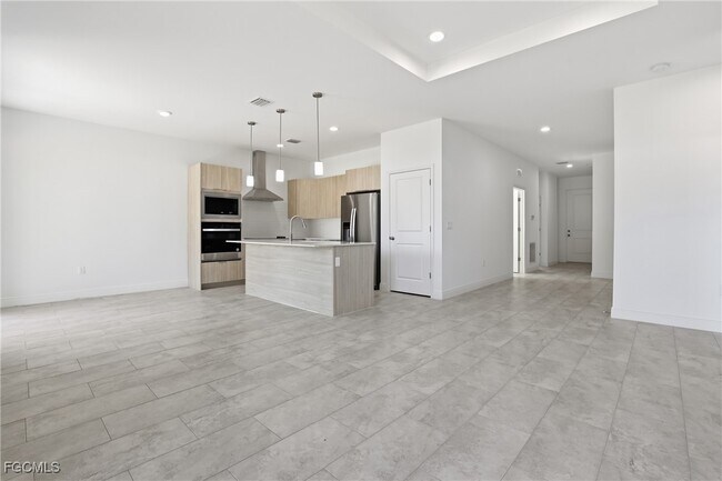 Photo - 1087 Rugby Cir