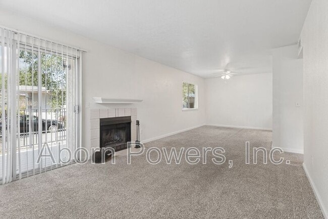 Photo - 2529 Greenwood Ln