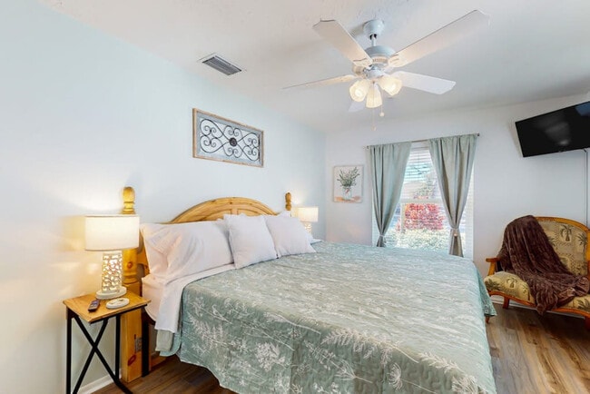 Photo - 2809 39th St W Unidad SI ID1591362P