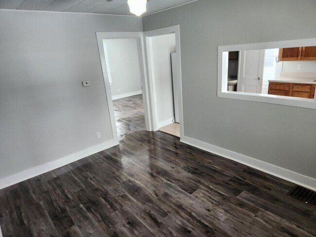 Photo - 212 S Union St