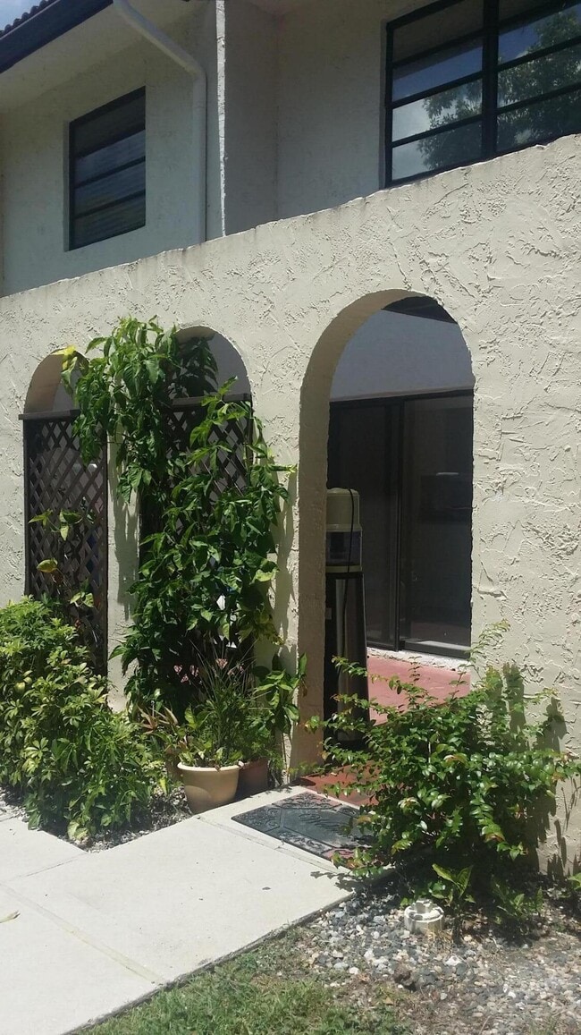 Photo - 21643 Cypress Rd Unit 14c