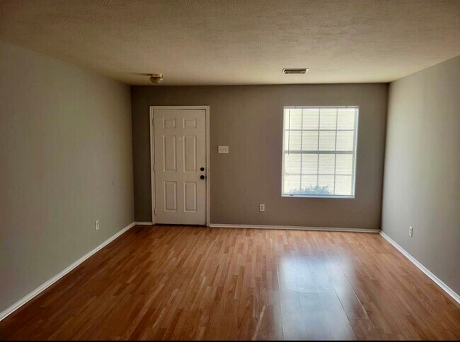 Photo - 16822 Perryton Ln