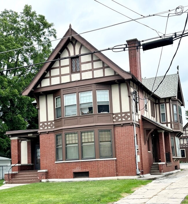 Photo - 141 Keyes Ave Unidad 4
