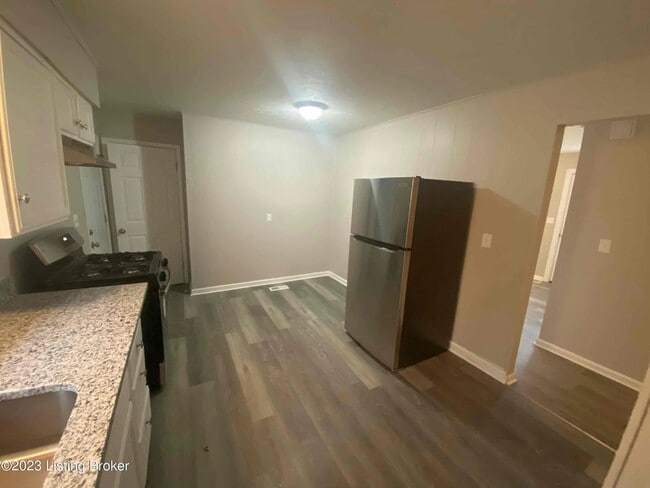 Photo - 1533 S 32nd St