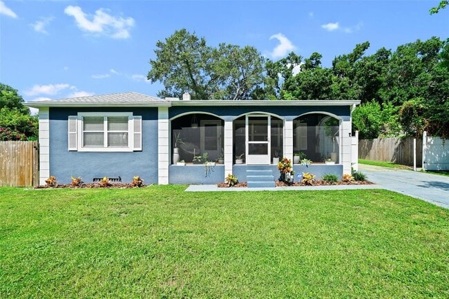 Building Photo - 2519 Emma Cir