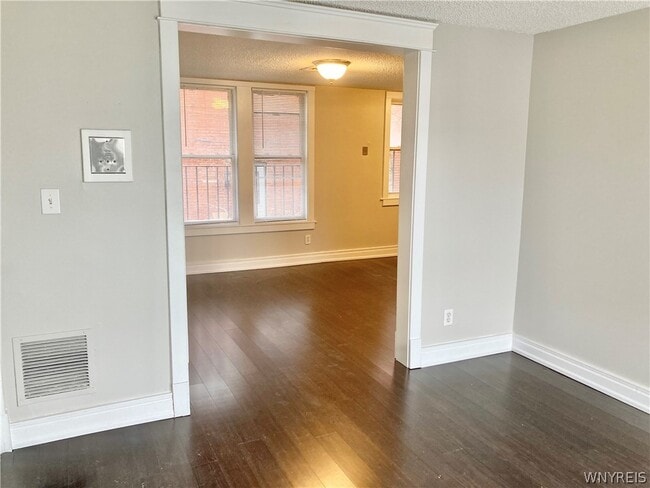 Photo - 290 S Elmwood Ave