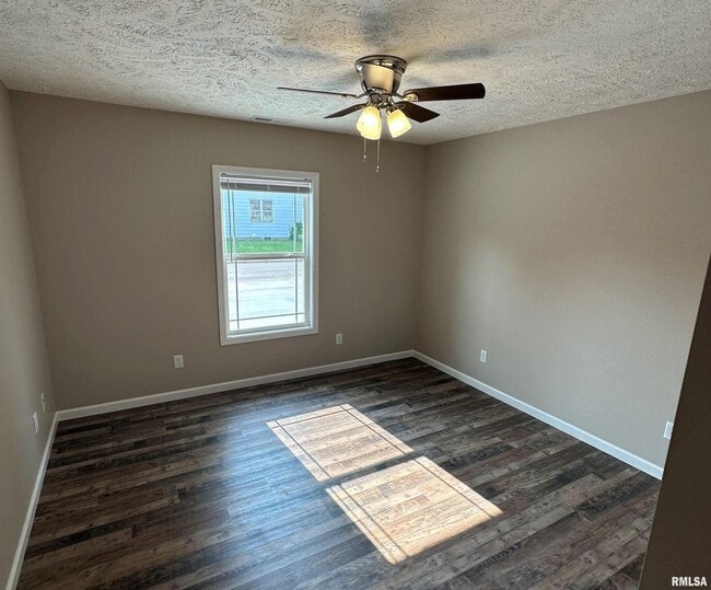 Photo - 408 S Van Buren St Unidad A