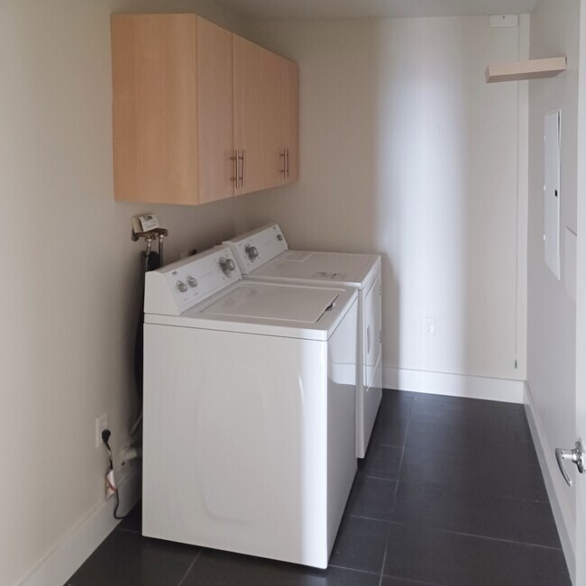 Photo - Rockwood Estates 420