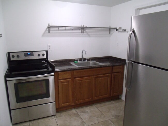 2011 Davis St Unit C