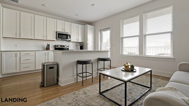 Photo - 5209 Craftsman Dr Unidad 100-317