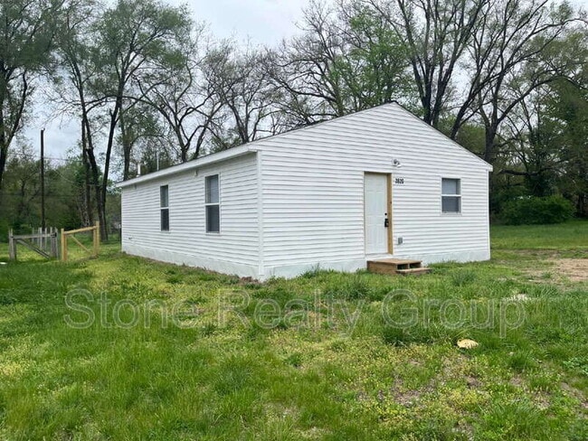 Building Photo - 2820 N 15th St