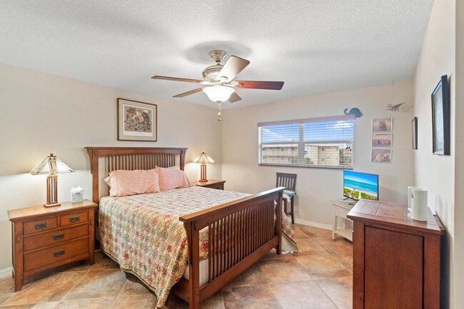 Photo - 2615 NE 1st Ct Unit 403