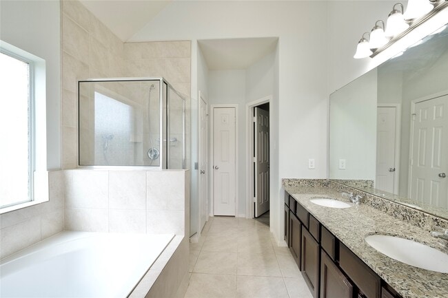 Photo - 3931 Medici Ct