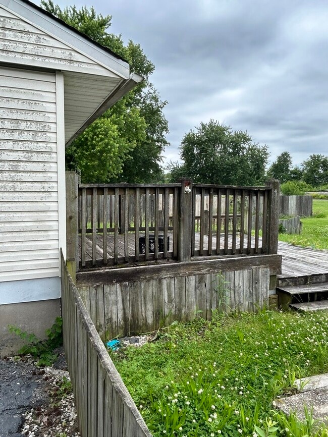 Photo - 303 Wilson Park Ln