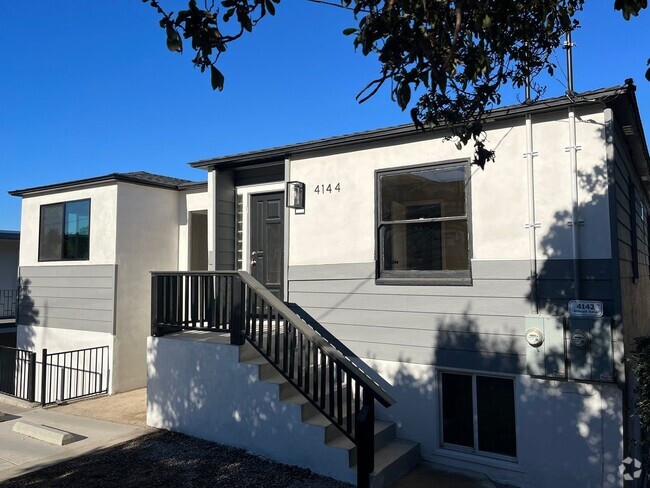 Building Photo - RECENTLY REDUCED! Beautifully Remodeled 3-... Rental