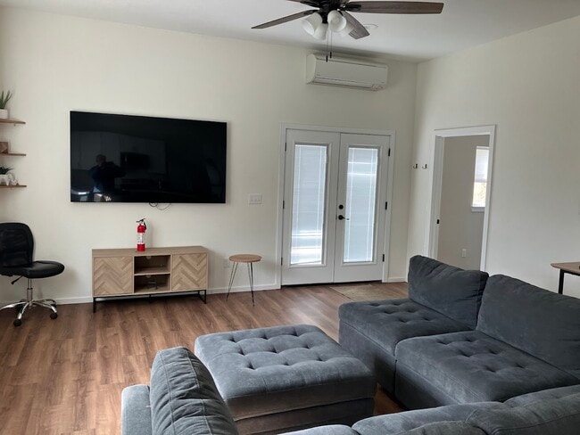 Photo - 1105 Granite Hill Rd