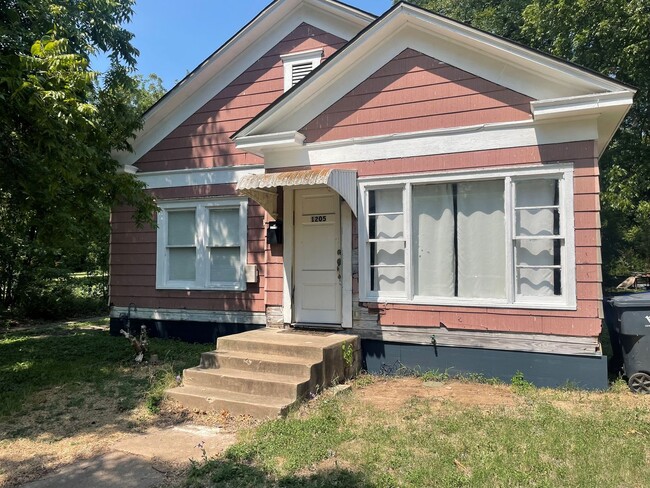 Unique house located in the heart of Waco - Unique house located in the heart of Waco