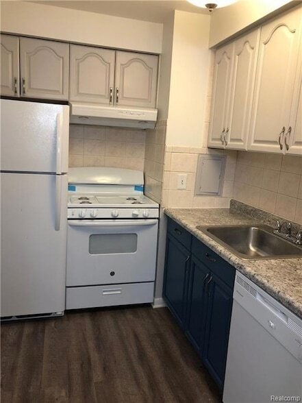 Photo - 1249 Island Dr Unit 104